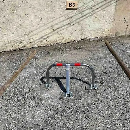 Le B3, Parking Prive *