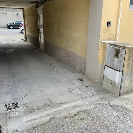 Le B3, Parking Prive * Carcassonne