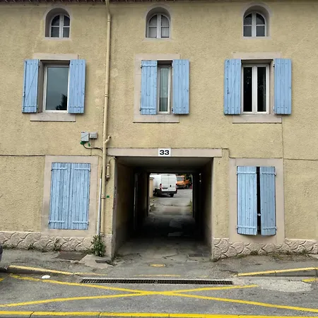 Le B3, Parking Prive *